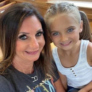 Meet your Posher, Regina